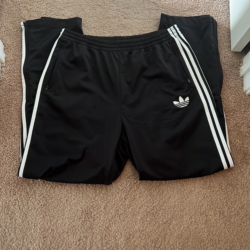 Men’s adidas Three Stripe Zippered Leg Pants- Size L